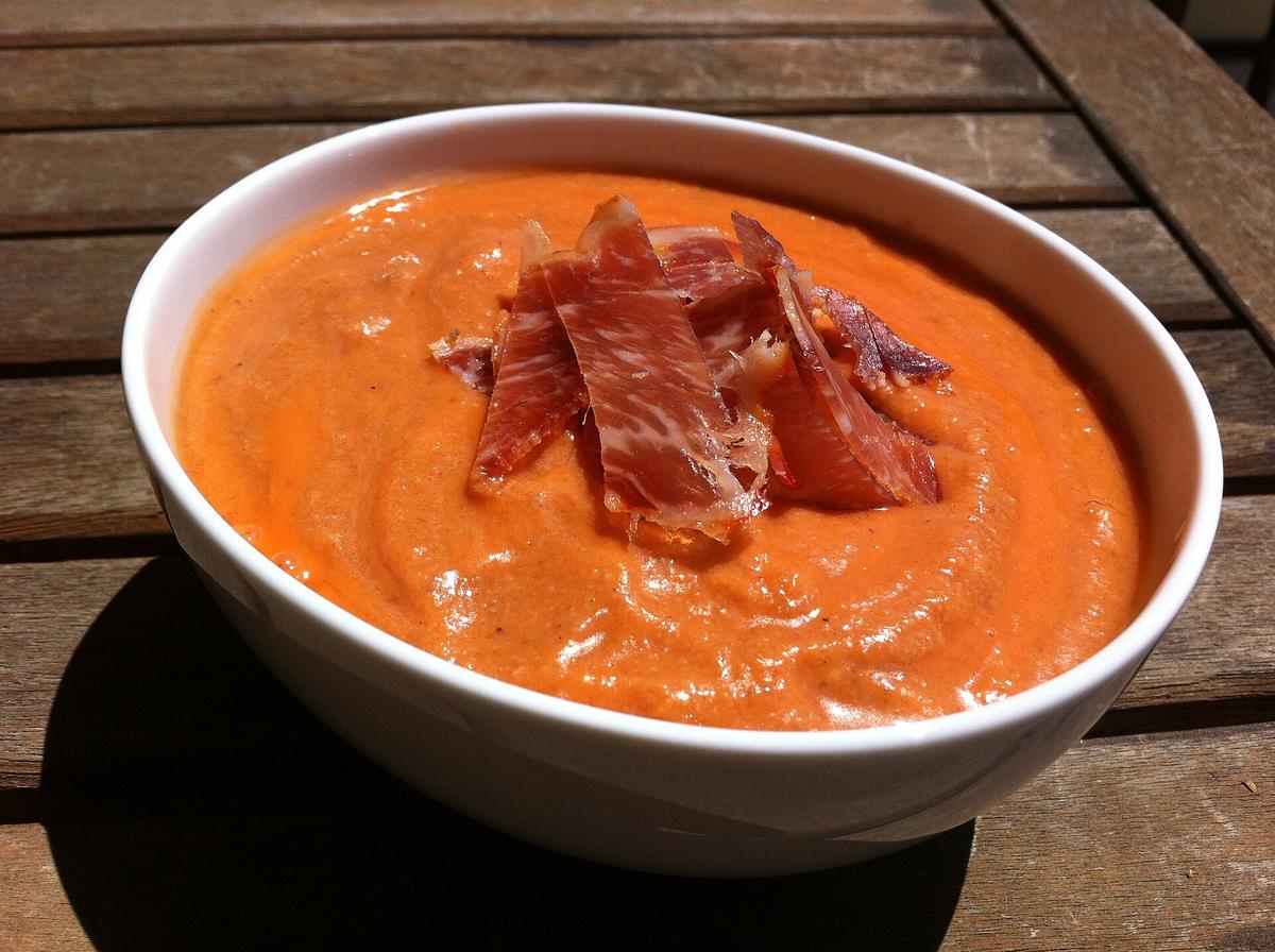 salmorejo plato andaluz